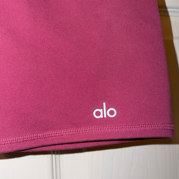 ALO Yoga Women's Pink High-Waist Shorts - Picture 2 of 4